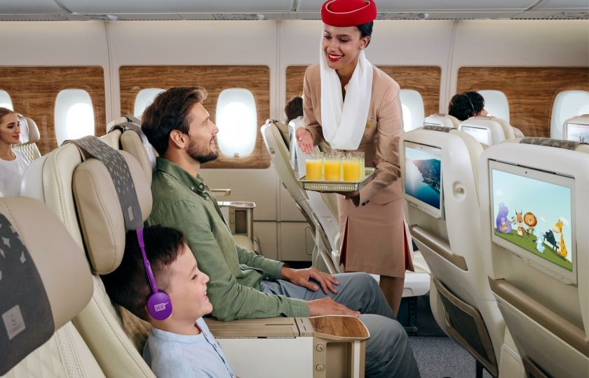 Emirates tipy na letní cestování s dětmi: dostatek času, rychlejší odbavení a zábava při čekání i během letu