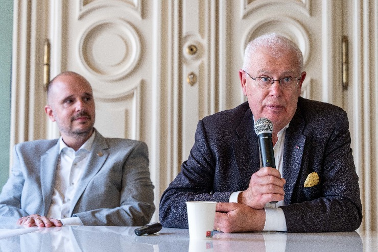 m anders milton na projekci filmu v praze