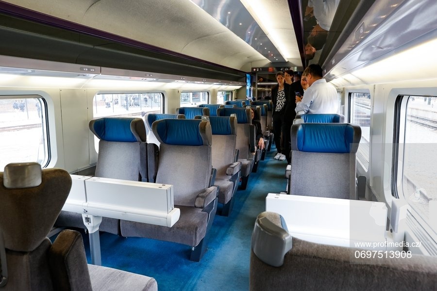 tgv interier profimedia
