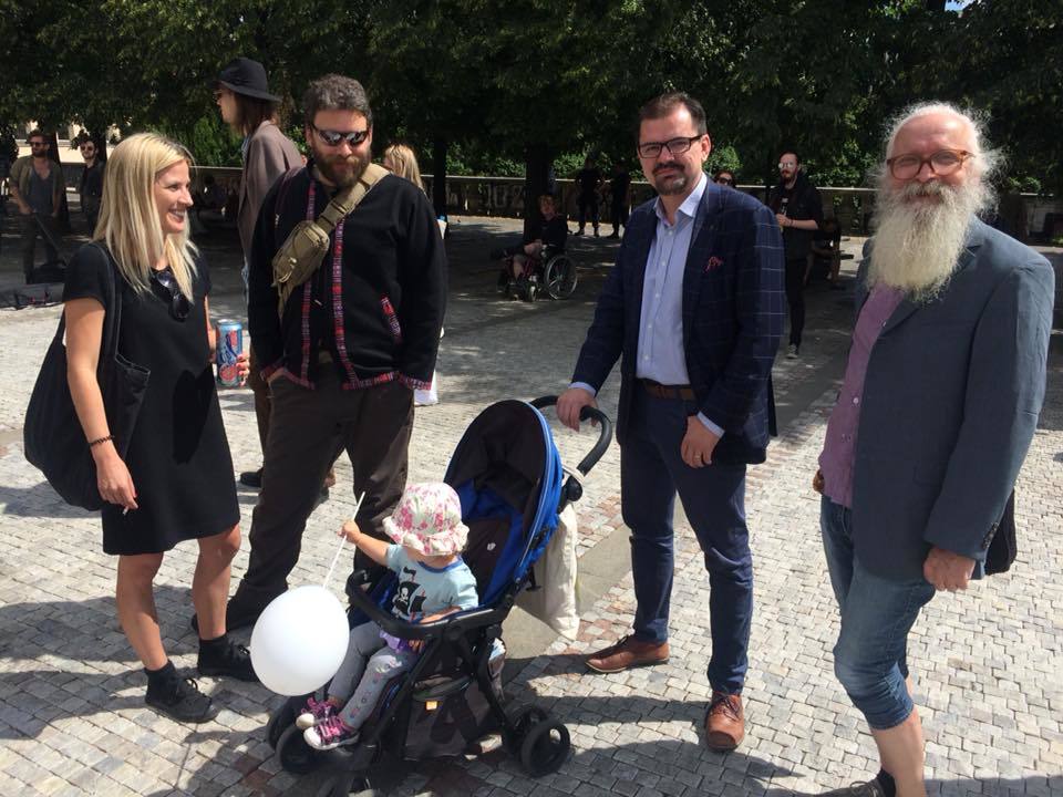 jardanemec jinypolitik