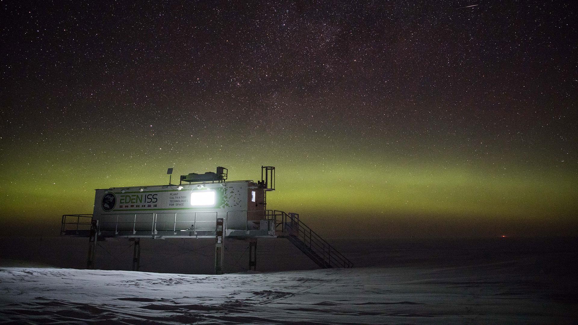 eden iss greenhouse under the southern lights