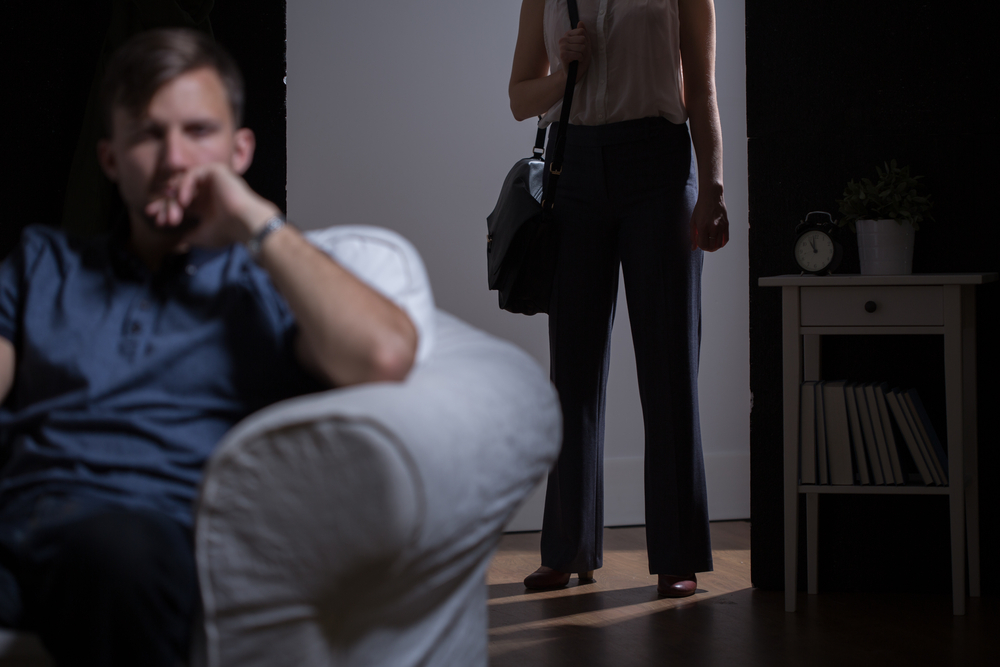 Odejít či neodejít, to je, oč tu běží. Nechte si čas na rozmyšlenou, ale čím déle ve špatném prostředí zůstáváte, tím více se to může projevit na vašem zdraví. toxicky vztah shutterstock 329419124