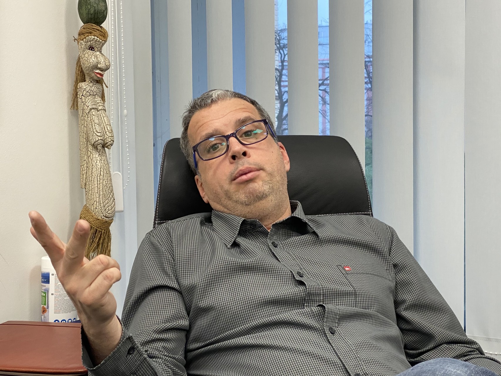 Základní myšlenkou je zlepšení hygieny kvality spánku a pohybu ve městě, na druhém místě je optimální nastavení celého systému, a teprve až na třetím místě je úspora elektrické energie, komentuje Tomáš Jílek filozofii přístupu k veřejnému osvětlení v Praze. img 0105 small
